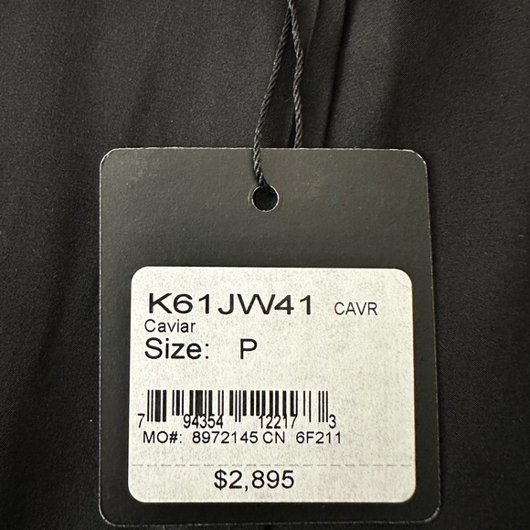 * NEW * St. John Knits Collection Rabbit Fur Vest in Caviar. Size P - Picture 7 of 8